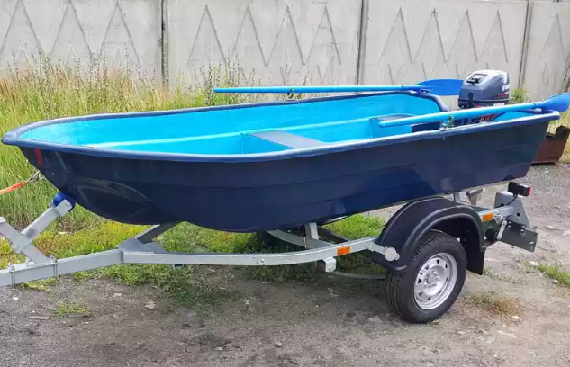 Стеклопластиковая лодка Neman-340 (тримаран) в Туапсе