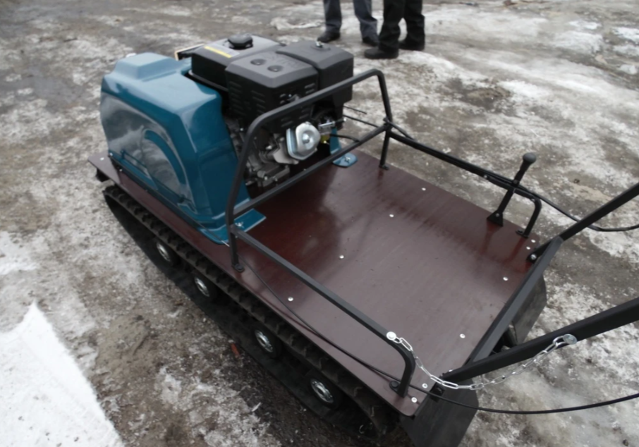 Мотобуксировщик AhtaR LR13 с реверс-вариатором Буран (задний ход) в Туапсе