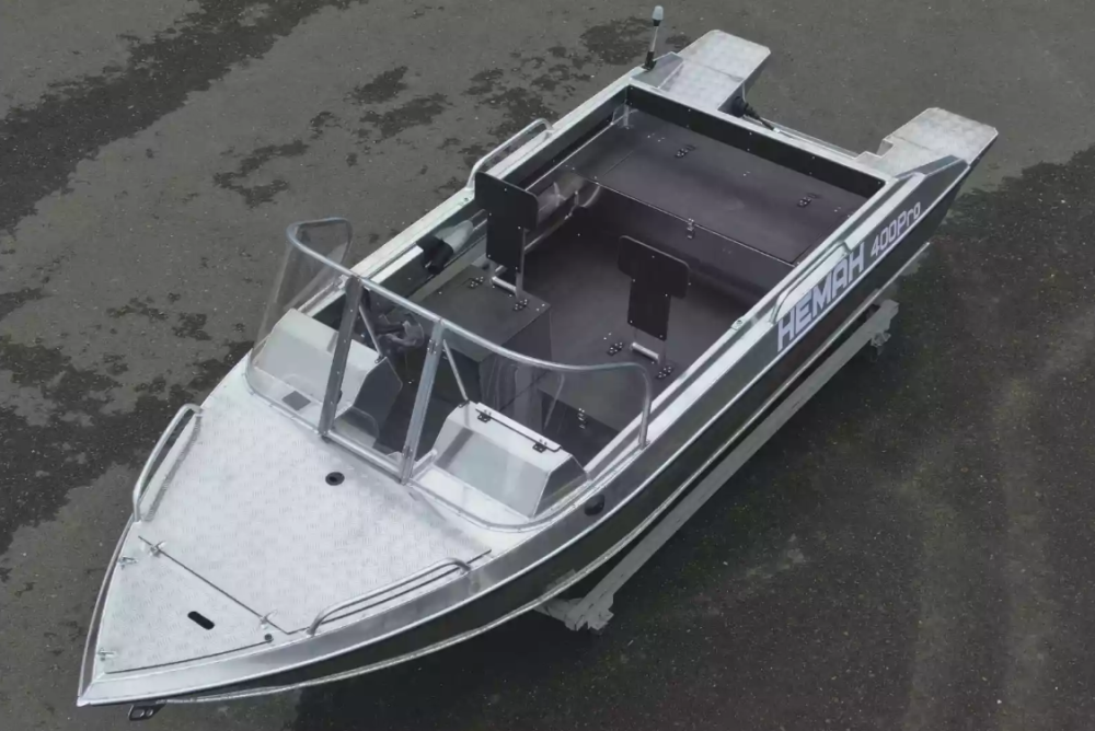 Алюминиевая лодка  Neman-400 PRO в Туапсе