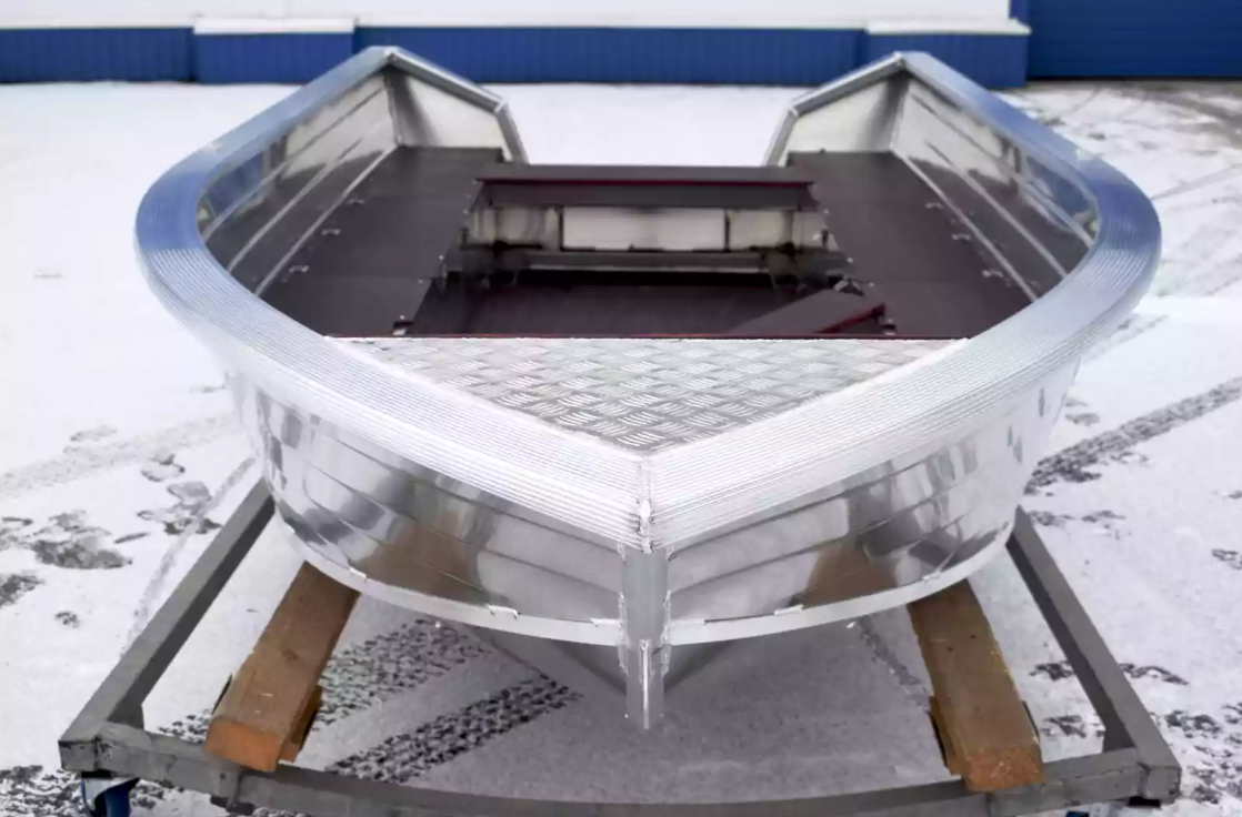 Алюминиевая лодка Неман-400 в Туапсе