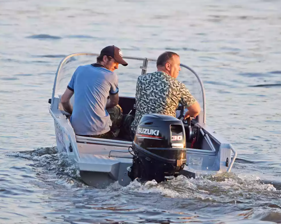 Алюминиевая лодка Wyatboat-390 DCM в Туапсе