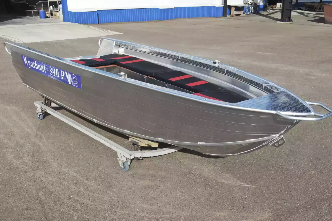 Алюминиевая лодка Wyatboat-390РМ увеличенный борт в Туапсе