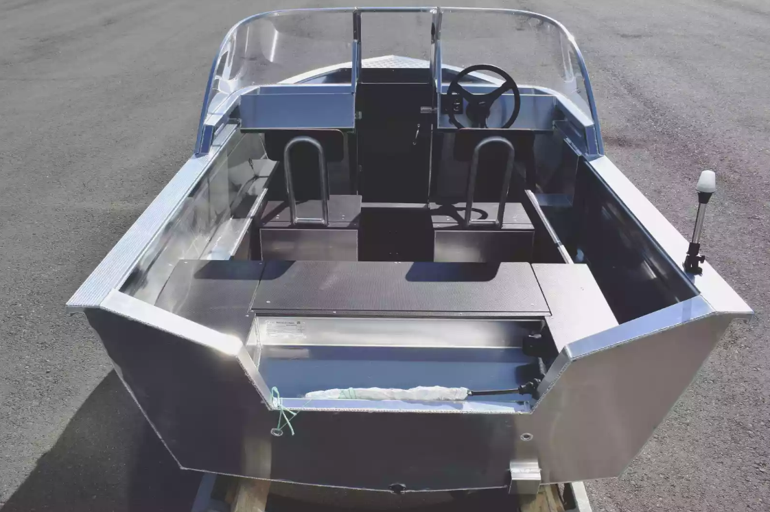 Алюминиевая лодка  Неман-400 DCM в Туапсе