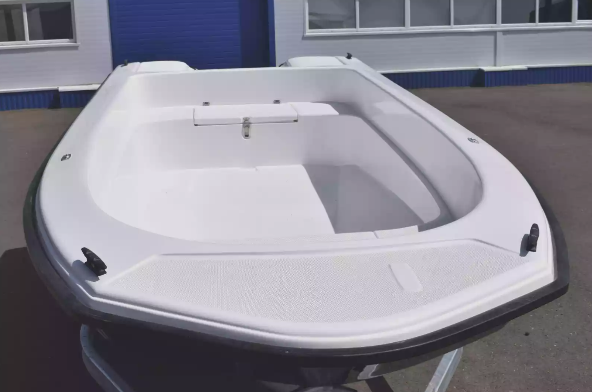 Стеклопластиковая лодка Wyatboat 430 тримаран в Туапсе