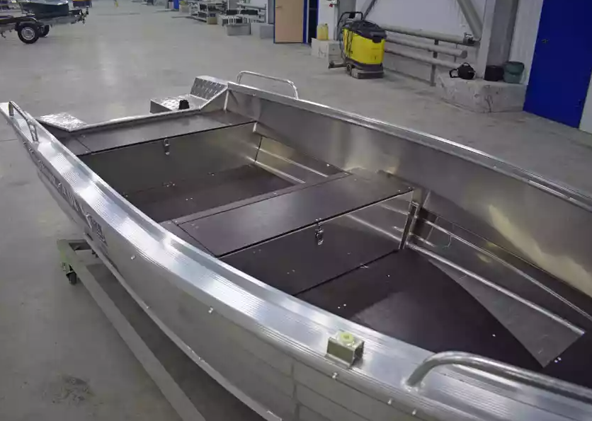 Алюминиевая лодка  Wyatboat-430 Р в Туапсе