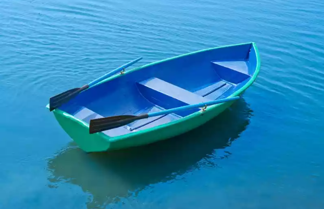 Стеклопластиковая лодка Дельфин в Туапсе