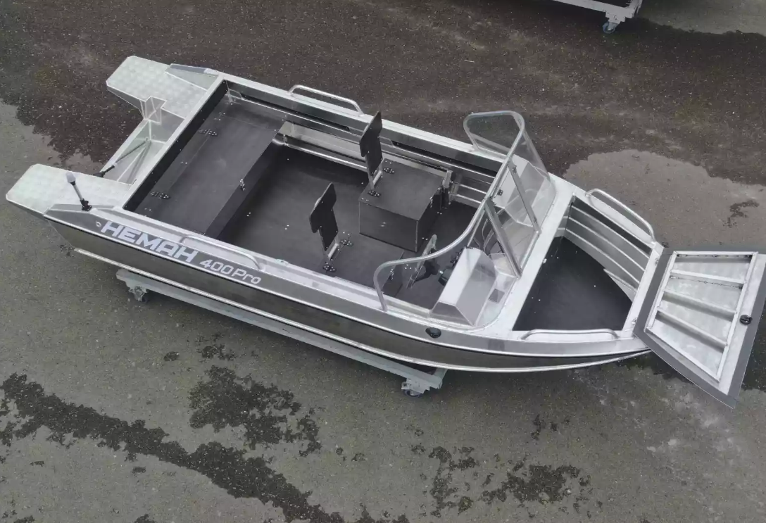 Алюминиевая лодка  Neman-400 PRO в Туапсе
