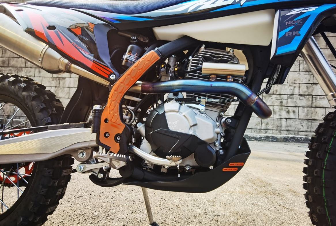 Мотоцикл JHLMOTO JHL Z3 CB250 (172FMM-3A) в Туапсе