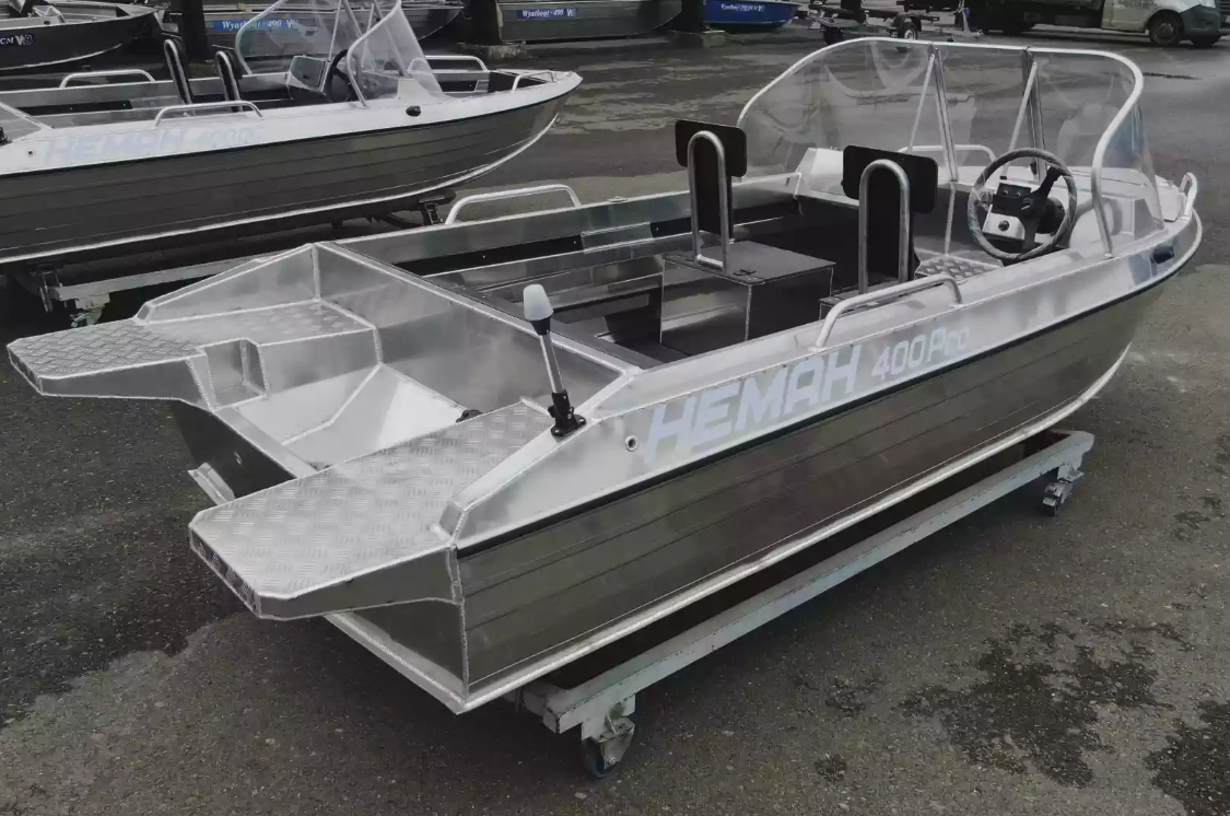 Алюминиевая лодка  Neman-400 PRO в Туапсе