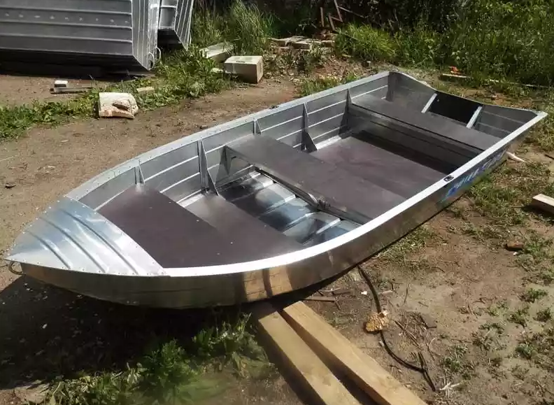 Алюминиевая лодка Вятка-Профи 37 в Туапсе