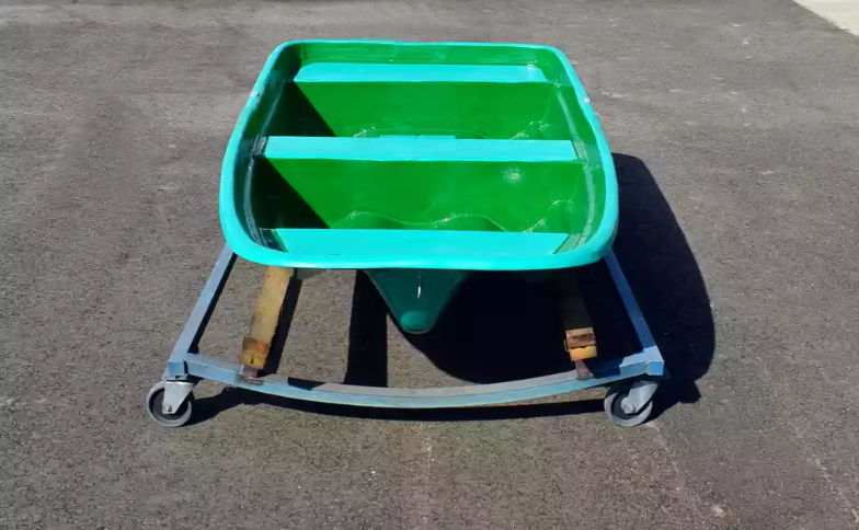 Стеклопластиковая лодка Старт (тримаран) в Туапсе