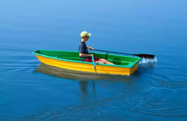 Стеклопластиковая лодка Малютка в Туапсе