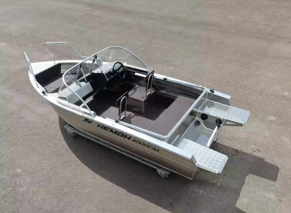 Алюминиевая лодка  Неман-400 DCM NEW в Туапсе