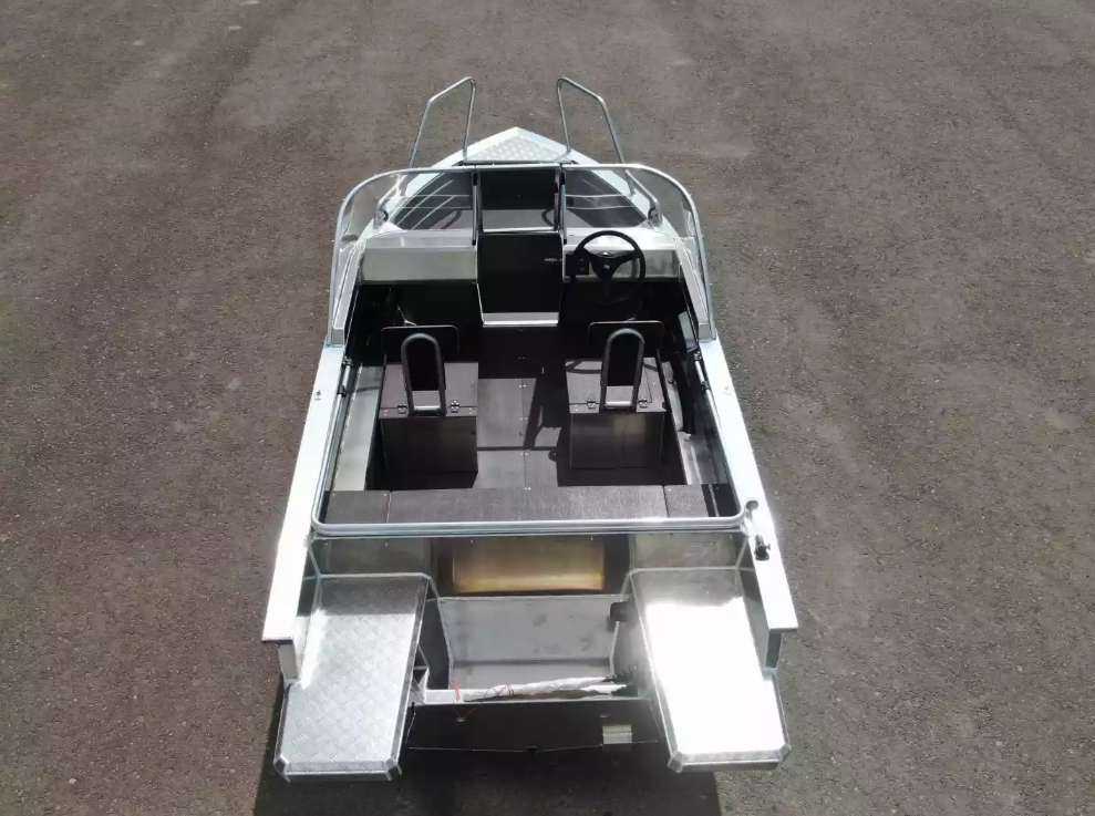 Алюминиевая лодка  Неман-400 DCM NEW в Туапсе