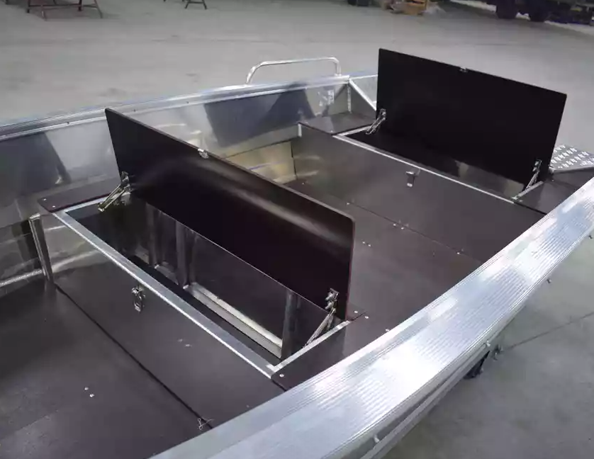 Алюминиевая лодка  Wyatboat-430 Р в Туапсе