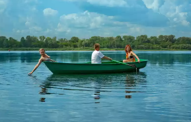 Стеклопластиковая Лодка Голавль в Туапсе