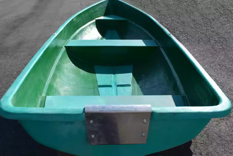 Стеклопластиковая Лодка Голавль в Туапсе