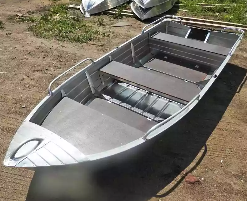 Алюминиевая лодка Вятка-Профи 37 в Туапсе