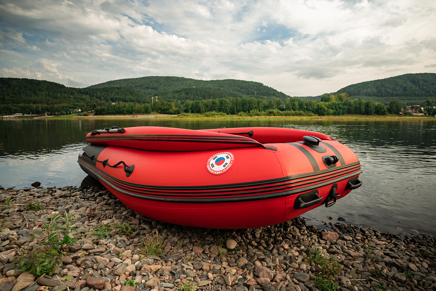 Лодка MISHIMO RIVER FJET PRO 410  под водомет в Туапсе