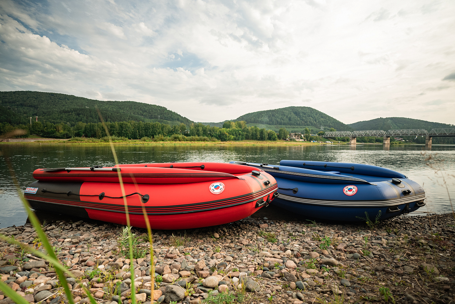 Лодка MISHIMO RIVER FJET PRO 410  под водомет в Туапсе