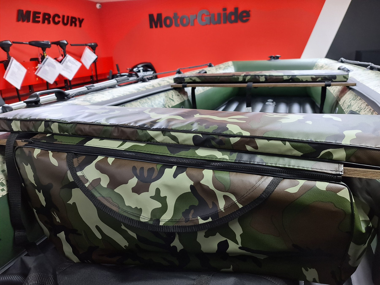 КОМПЛЕКТ МЯГКИХ НАКЛАДОК С СУМКОЙ ДЛЯ ЛОДОК 105Х20 КАМУФЛЯЖ в Туапсе