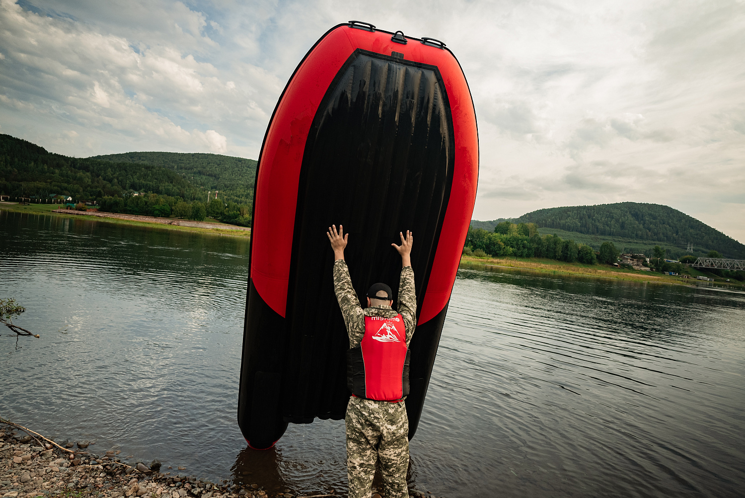 Лодка MISHIMO RIVER FJET PRO 410  под водомет в Туапсе