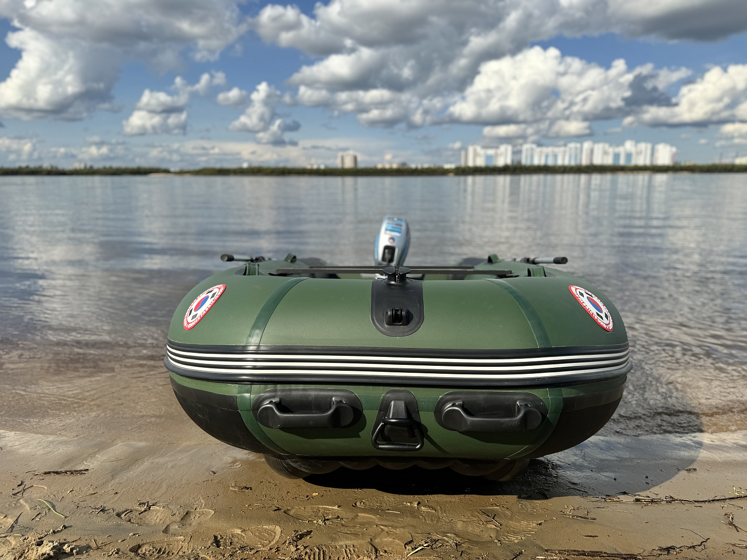 Лодка MISHIMO BIG FLOOR 420 в Туапсе