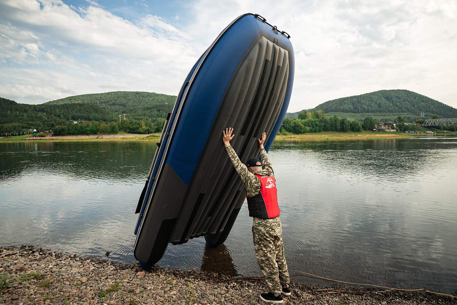 Лодка MISHIMO RIVER FJET PRO 410  под водомет в Туапсе