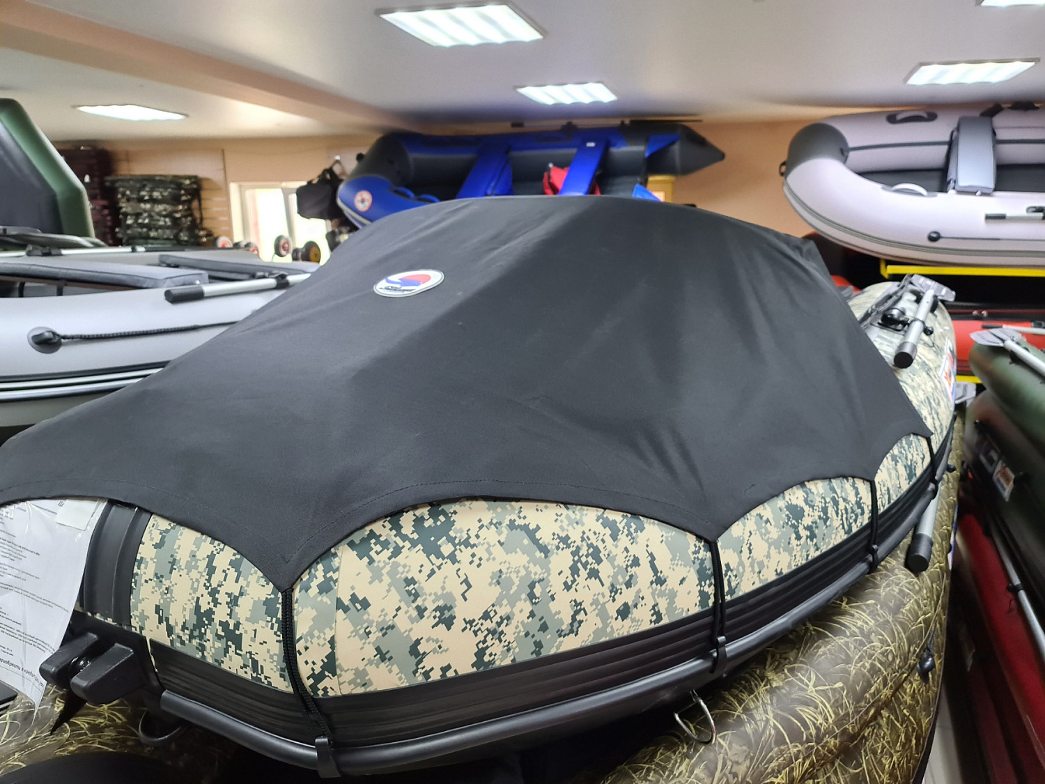 КОМПЛЕКТ НОСОВОГО ТЕНТА К ЛОДКЕ SMARINE AIR MAX 330 ЧЕРНЫЙ в Туапсе